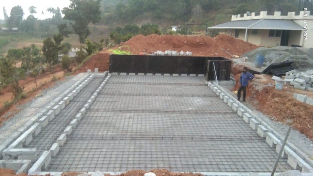 RCC steel framework, Fe500 TMT bars hand-tied at every intersection